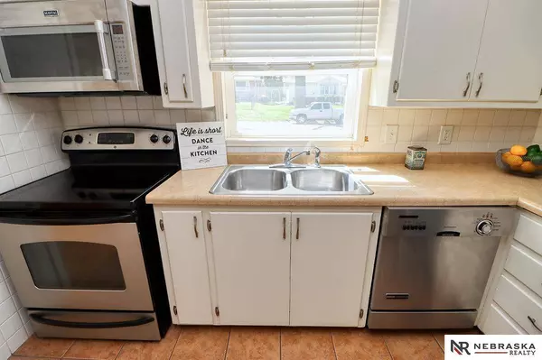 4338 D Street, Lincoln, NE 68510