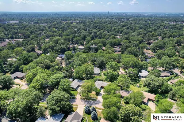 923 Moraine Drive, Lincoln, NE 68510