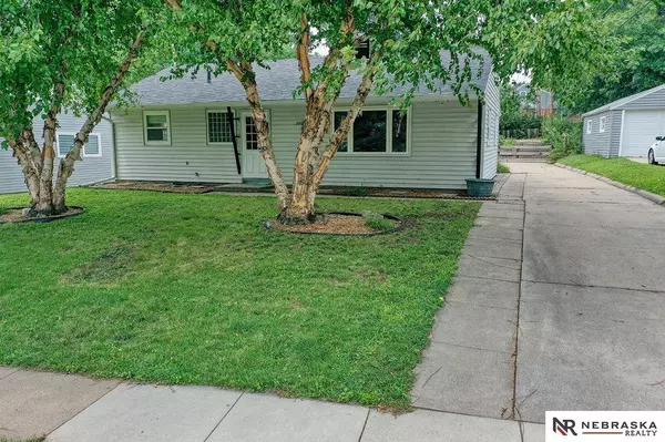 3901 Dunn Avenue, Lincoln, NE 68502