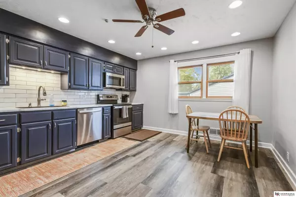 6123 Lafayette Avenue, Omaha, NE 68132