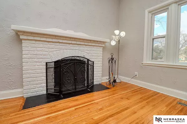 2601 Woodsdale Boulevard, Lincoln, NE 68502