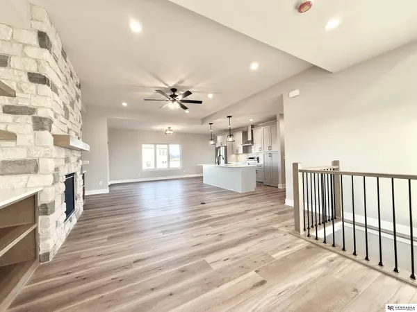 7630 Ponce Drive, Lincoln, NE 68516