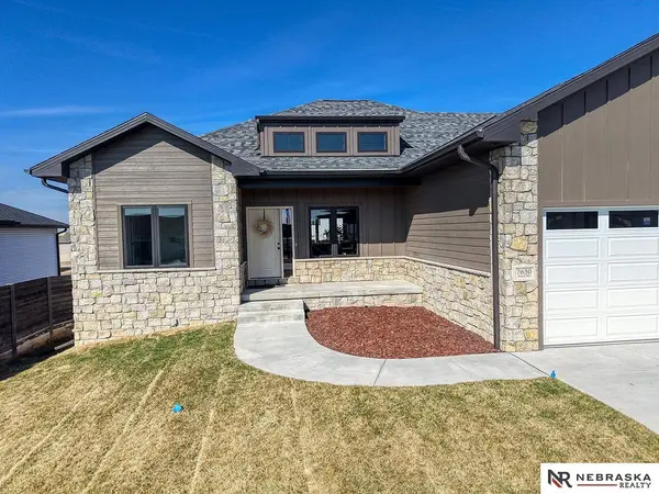 7630 Ponce Drive, Lincoln, NE 68516
