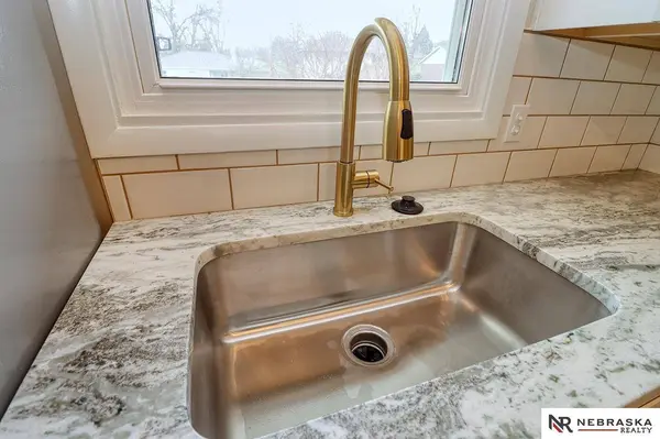 1641 N 76th Street, Lincoln, NE 68505