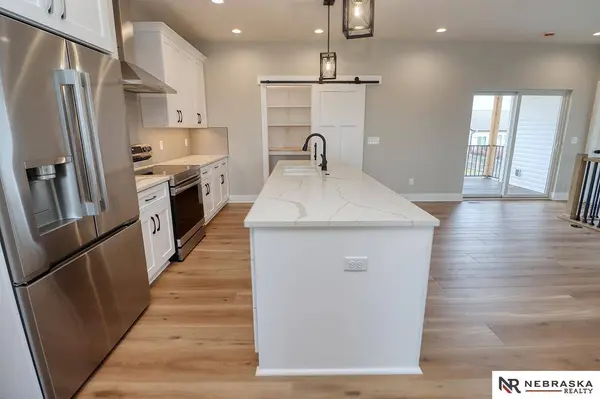 7755 Aero CIR, Lincoln, NE 68516
