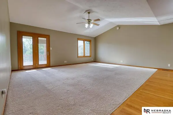2432 N 87th ST, Lincoln, NE 68507