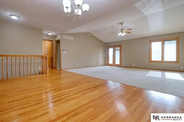 2432 N 87th ST, Lincoln, NE 68507