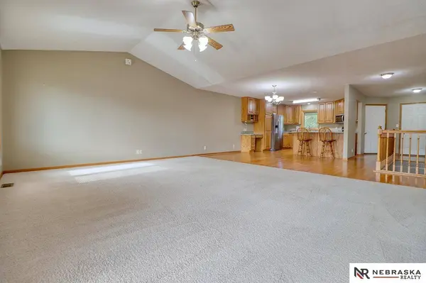 2432 N 87th ST, Lincoln, NE 68507