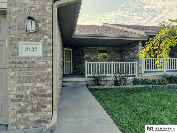 2432 N 87th ST, Lincoln, NE 68507