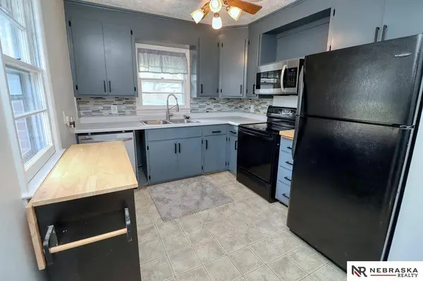 901 N 58th ST, Lincoln, NE 68505