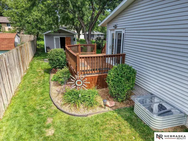 5030 W Thatcher LN, Lincoln, NE 68528