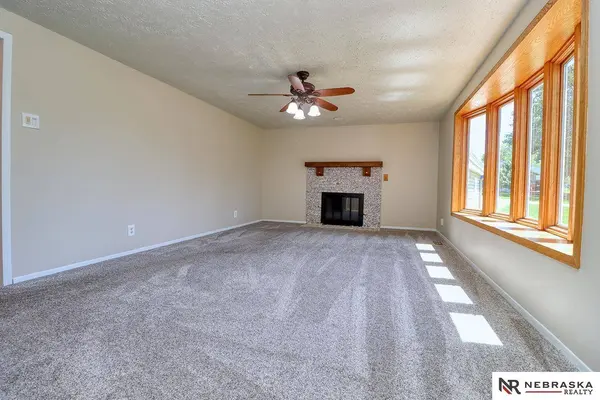 1622 14th ST, Auburn, NE 68305