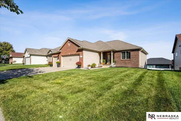 9040 S 30th Street, Lincoln, NE 68516