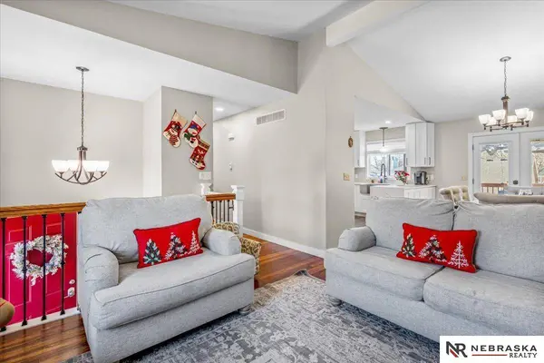 5009 NW 6th Street, Lincoln, NE 68521