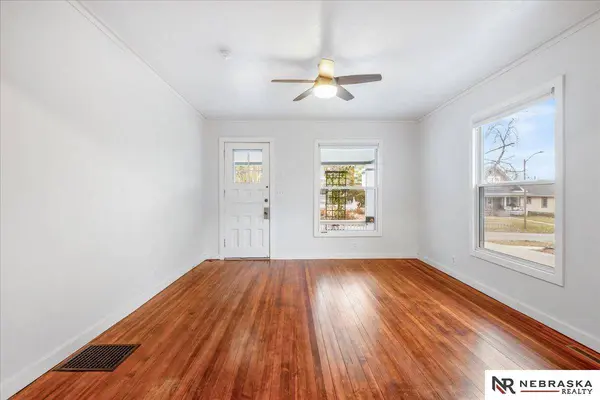 645 S 28th Street, Lincoln, NE 68510