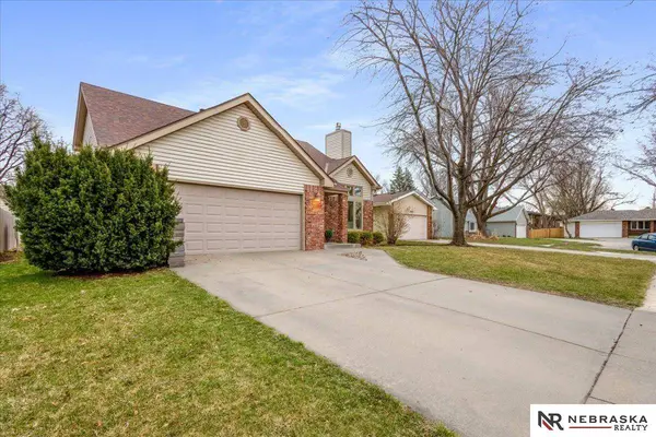 5424 Sugarberry Court, Lincoln, NE 68516