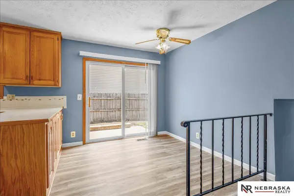 300 N Coddington Avenue, Lincoln, NE 68528