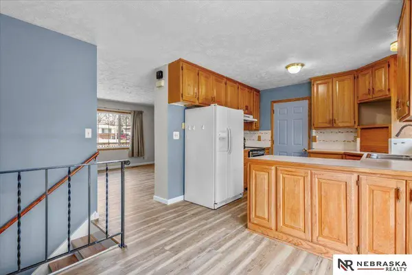 300 N Coddington Avenue, Lincoln, NE 68528
