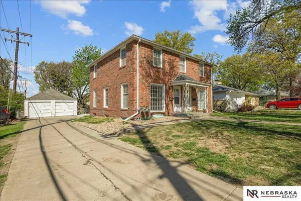 1365 S 40th ST, Lincoln, NE 68510