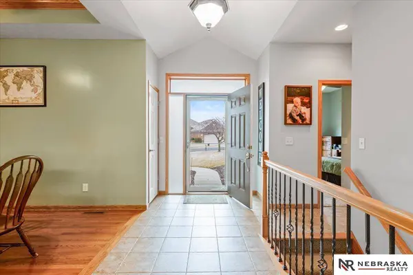 4860 Gleneagle CT, Lincoln, NE 68526