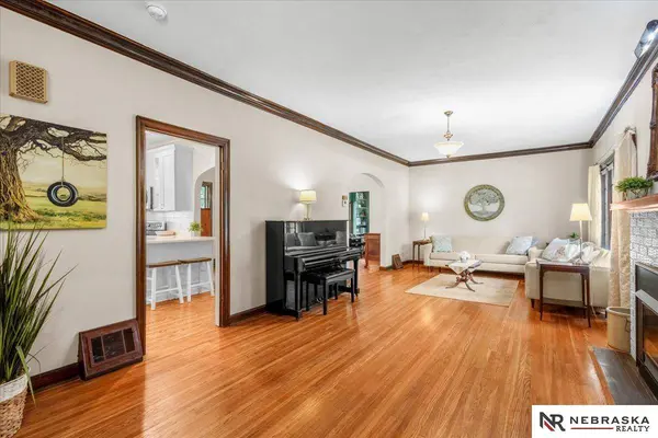 3172 Sheridan BLVD, Lincoln, NE 68502