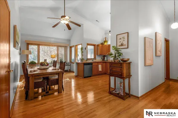 3345 Jamestown LN, Lincoln, NE 68516