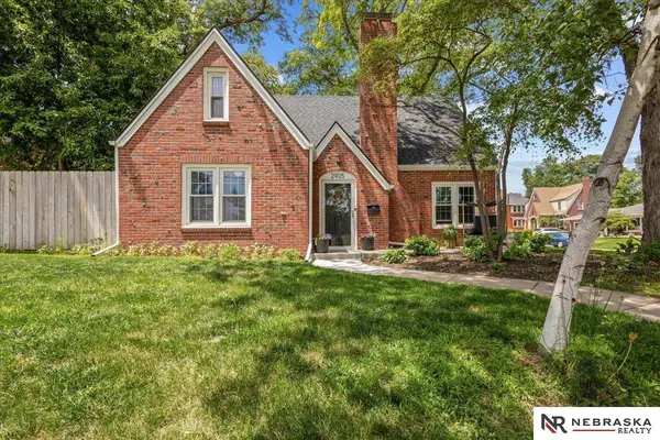 2905 S 20th ST, Lincoln, NE 68502