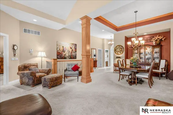 2114 Stone Creek Loop North, Lincoln, NE 68512