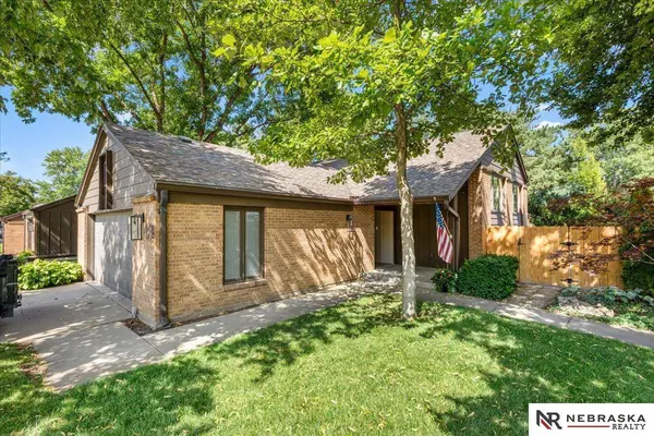2636 Bishop RD