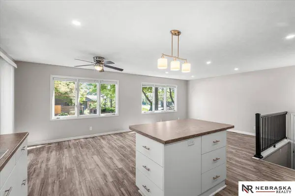 2636 Bishop RD, Lincoln, NE 68502