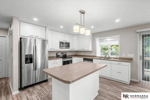 2636 Bishop RD, Lincoln, NE 68502