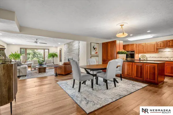 3235 S Summit BLVD, Lincoln, NE 68502
