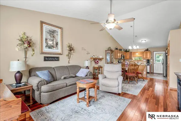 3917 Ballard CT, Lincoln, NE 68504