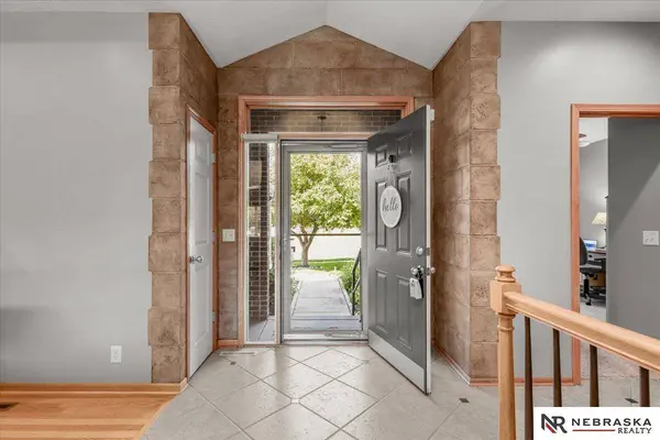 4821 Gleneagle CT, Lincoln, NE 68526