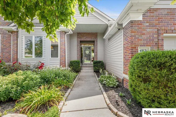 4821 Gleneagle CT