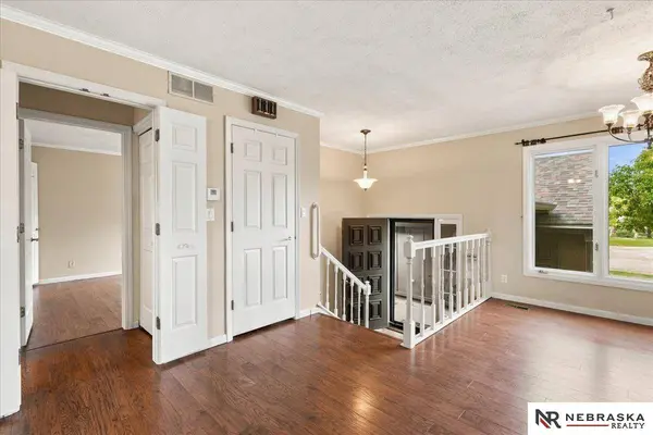 2628 Bishop RD, Lincoln, NE 68502