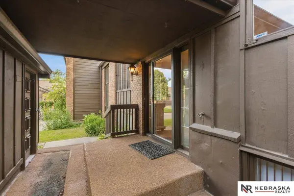2628 Bishop RD, Lincoln, NE 68502