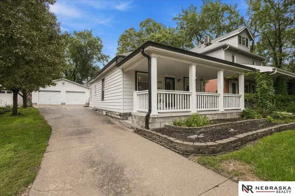 5660 Saylor ST, Lincoln, NE 68506