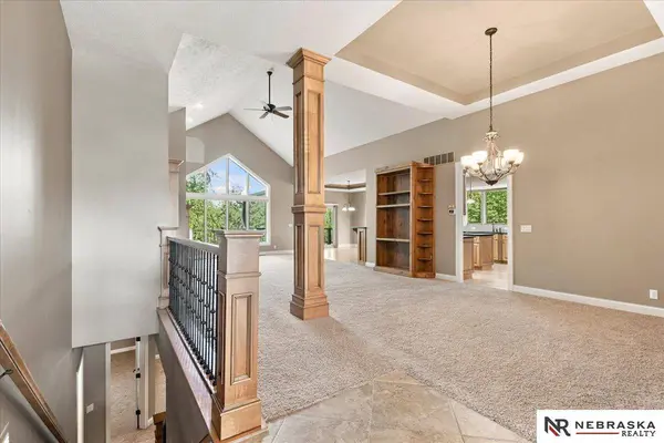 2232 Stone Creek Loop North, Lincoln, NE 68512