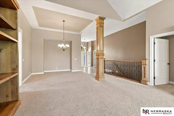 2232 Stone Creek Loop North, Lincoln, NE 68512