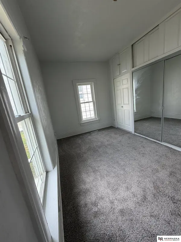 221 S Main ST, Friend, NE 68359