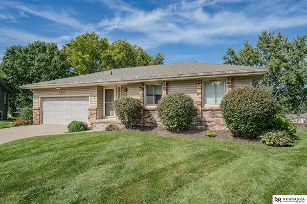 13582 Berry Circle, Omaha, NE 68137