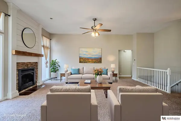 16501 Yort Avenue, Omaha, NE 68116