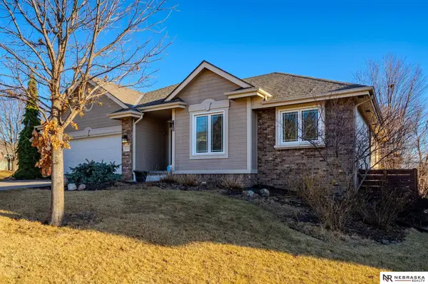 16501 Yort Avenue, Omaha, NE 68116