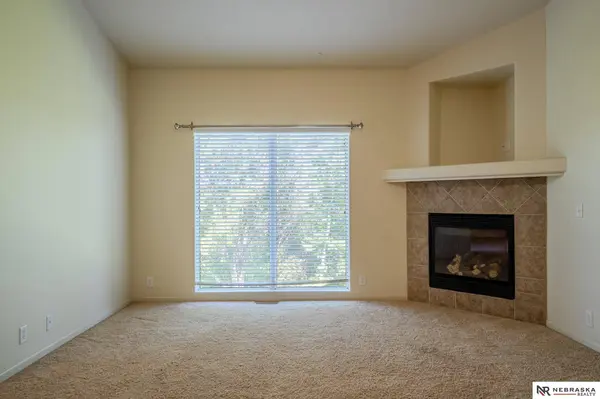 13707 S 14th ST, Bellevue, NE 68123