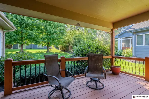 625 S 196th AVE, Elkhorn, NE 68022