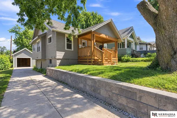 6329 N 33 AVE, Omaha, NE 68111