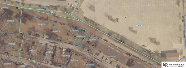 16 Country Club RD, Ralston, NE 68127