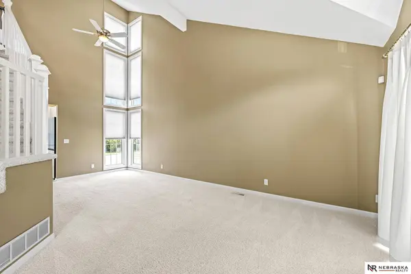 2505 Morrie DR, Bellevue, NE 68123