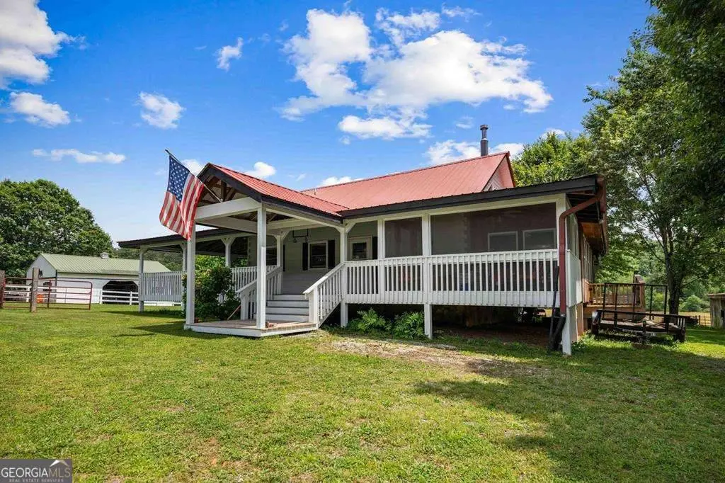332 Night Ln, Epworth, GA 30541-3007